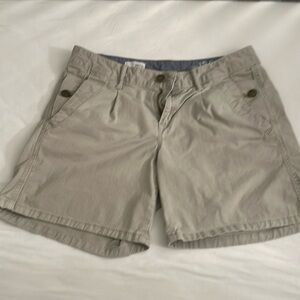 Gap shorts khaki women size 2r/26